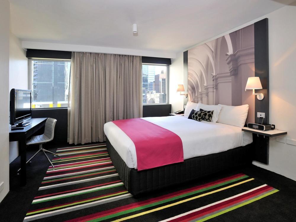 Mercure Melbourne Treasury Gardens Екстер'єр фото