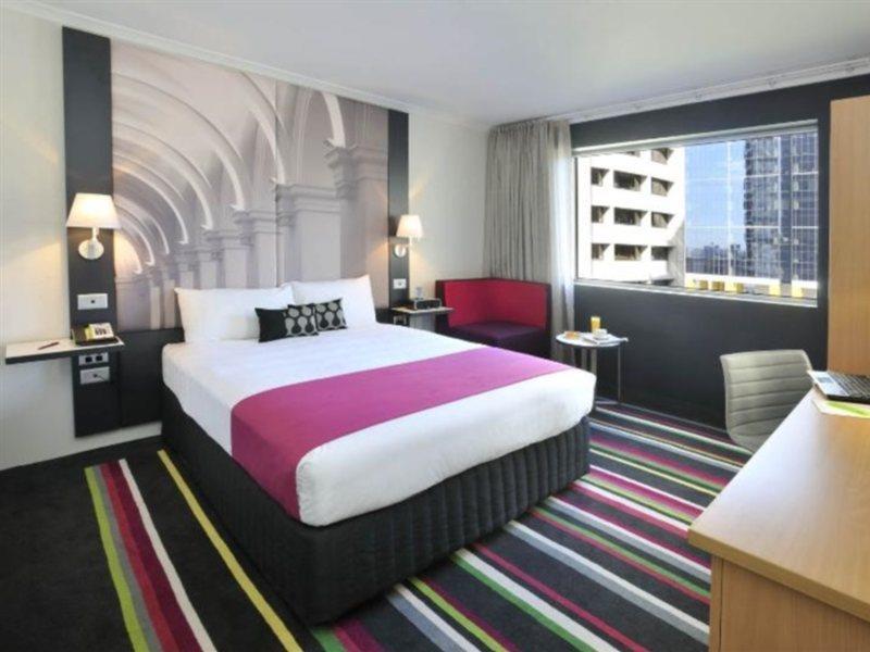 Mercure Melbourne Treasury Gardens Екстер'єр фото