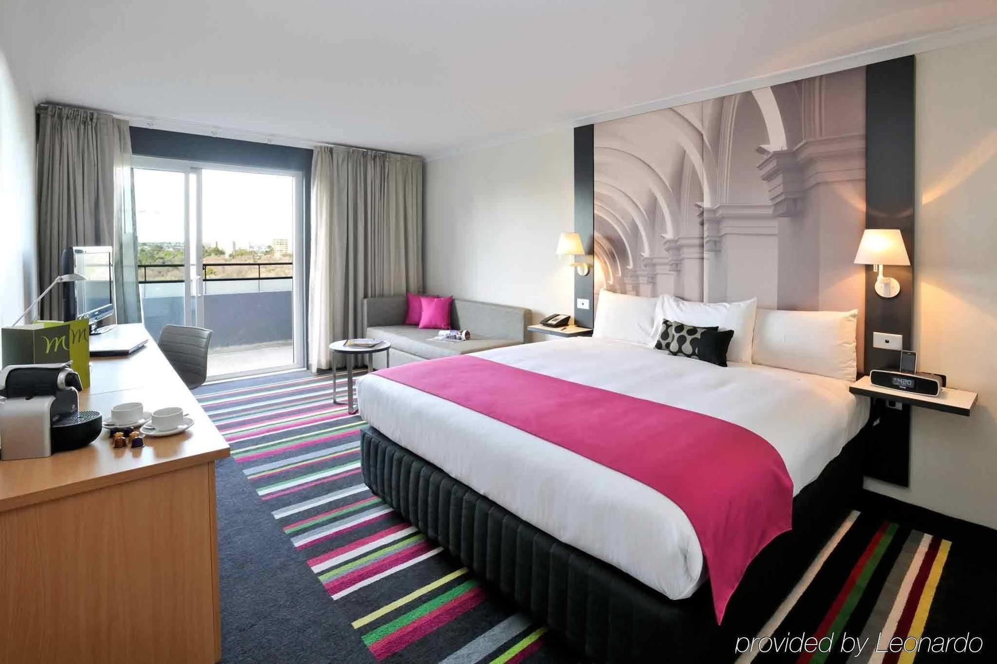 Mercure Melbourne Treasury Gardens Екстер'єр фото